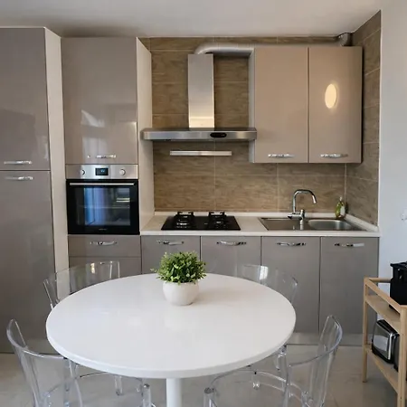 Appartamento Parcheggio-terrazza, Il Paradiso Di Via Dante *